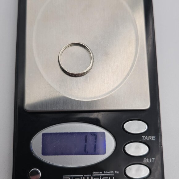 Size 6 Sterling Silver Cute Dot Pattern Ring A3043 - Picture 7 of 7